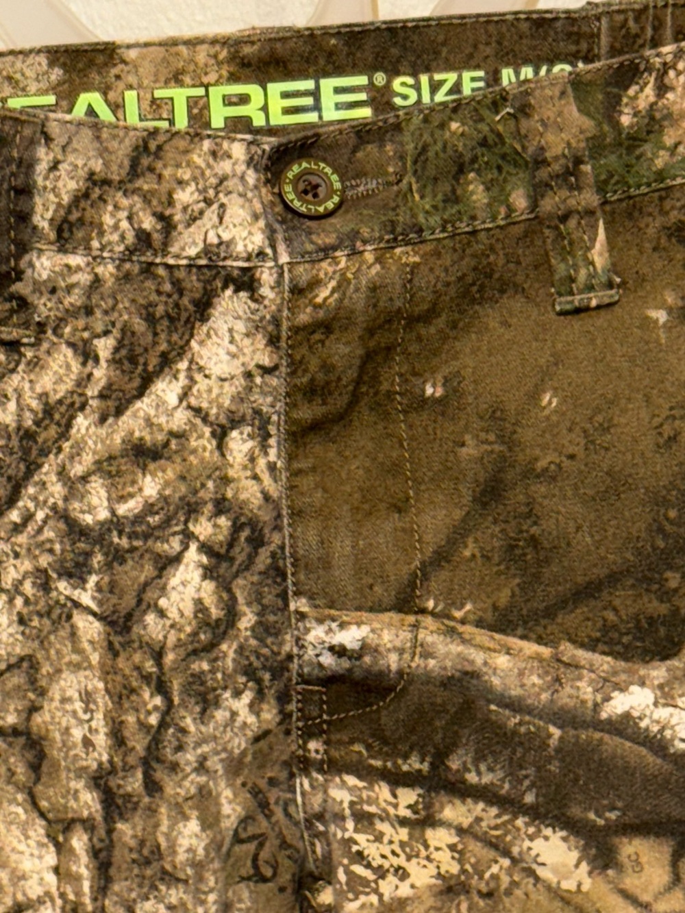 Realtree APX Realtree Camo Cargo Pants in Brown and Green - Picture 12 of 16